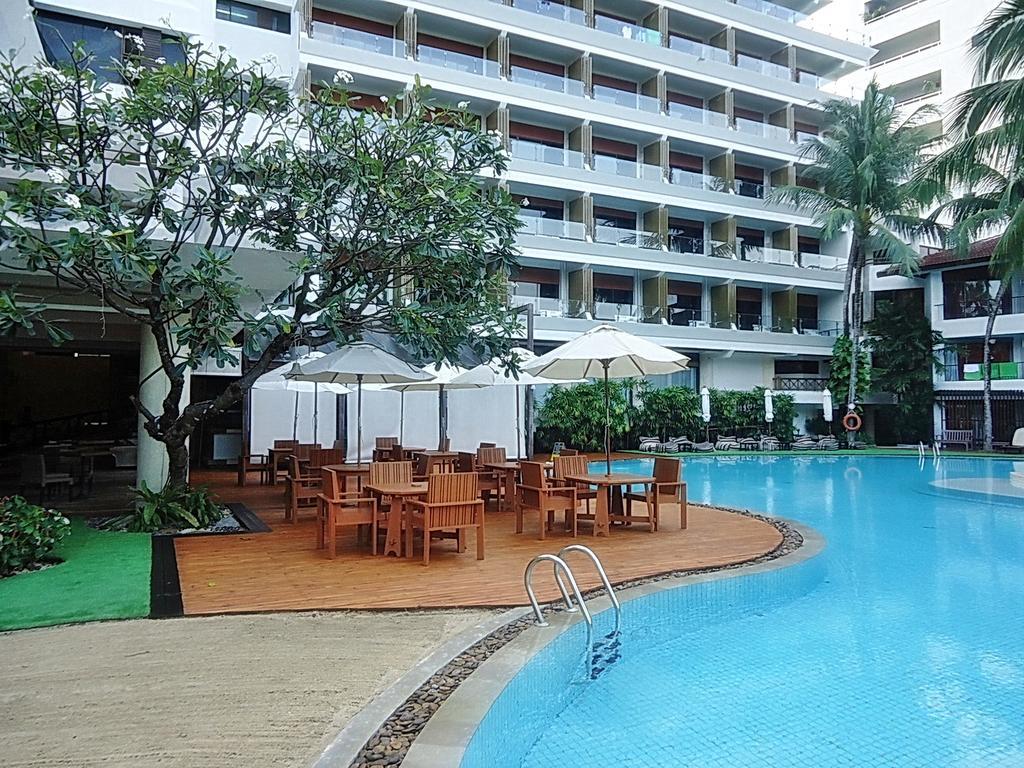 Patong Beach Hotel Phuket Exterior photo